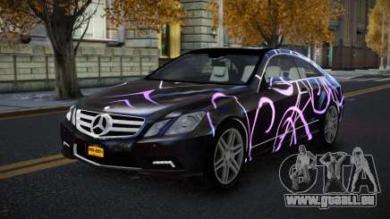 Mercedes-Benz E500 Ashah S9 pour GTA 4
