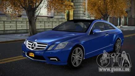 Mercedes-Benz E500 Ashah pour GTA 4