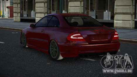 Mercedes-Benz CLK55 AMG Dumanejug pour GTA 4