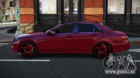 Mercedes-Benz E63 AMG Dusciwuvu pour GTA 4