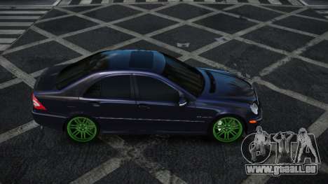 Mercedes-Benz C32 AMG Wadetut pour GTA 4