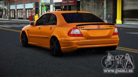 Mercedes-Benz E63 AMG Soclimome für GTA 4
