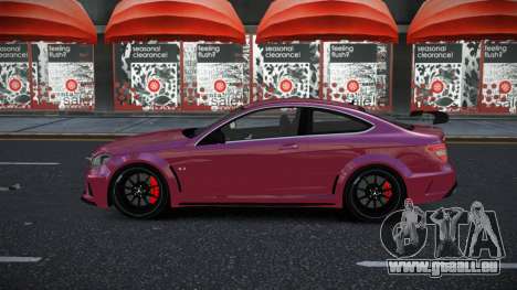 Mercedes-Benz C63 AMG Fijeco pour GTA 4