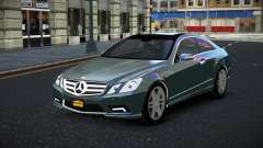 Mercedes-Benz E500 Vantora pour GTA 4