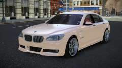 BMW 750Li Nove