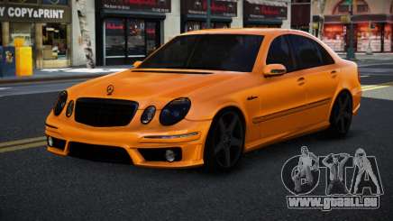 Mercedes-Benz E63 AMG Soclimome für GTA 4