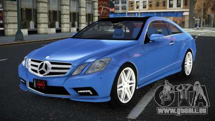 Mercedes-Benz E500 Petu pour GTA 4