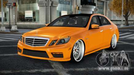 Mercedes-Benz E63 AMG Kadger für GTA 4