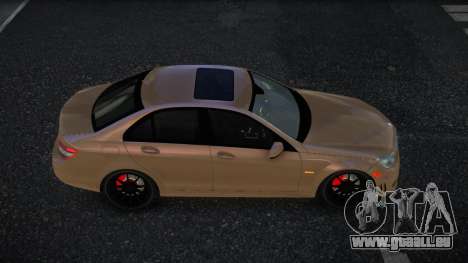 Mercedes-Benz C180 Pinoguv pour GTA 4