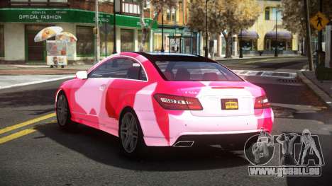 Mercedes-Benz E500 Stinre S4 für GTA 4