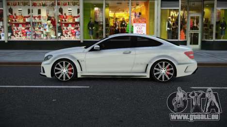 Mercedes-Benz C63 AMG Dipakolad pour GTA 4