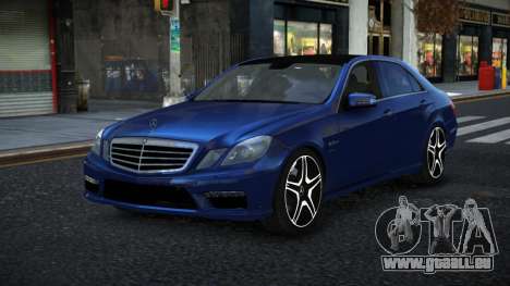 Mercedes-Benz E63 AMG Juovi pour GTA 4