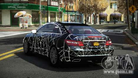 Mercedes-Benz E500 Stinre S5 für GTA 4