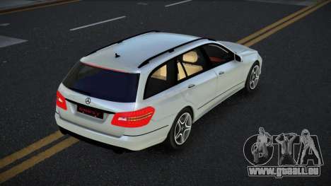 Mercedes-Benz E-Class Kovremo pour GTA 4