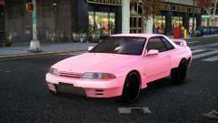 Nissan Skyline R32 Ense S14