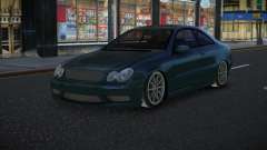 Mercedes-Benz CLK55 AMG Xiqoyibiw